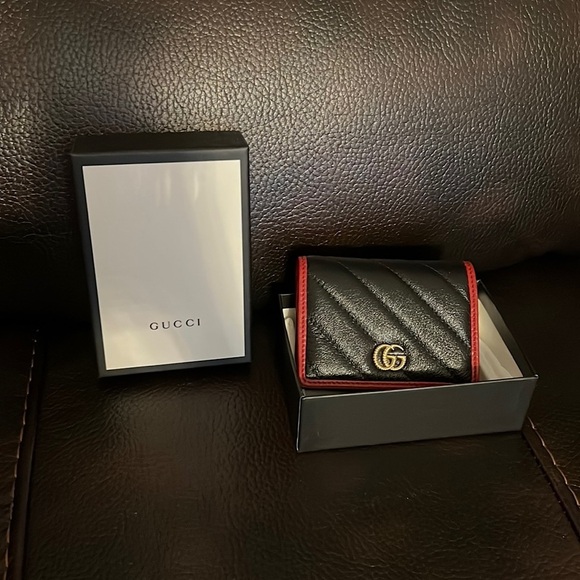 Gucci GG marmont black and red leather zip up bifold compact wallet - Picture 3 of 10